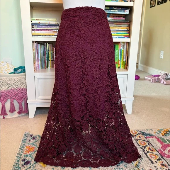 HD in Paris Skirt - Picture 1 of 3